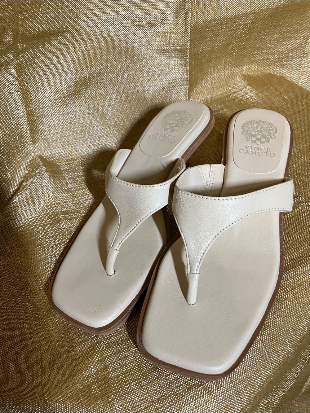 Vince Camuto Off-White Leather Thong Slide Sandals